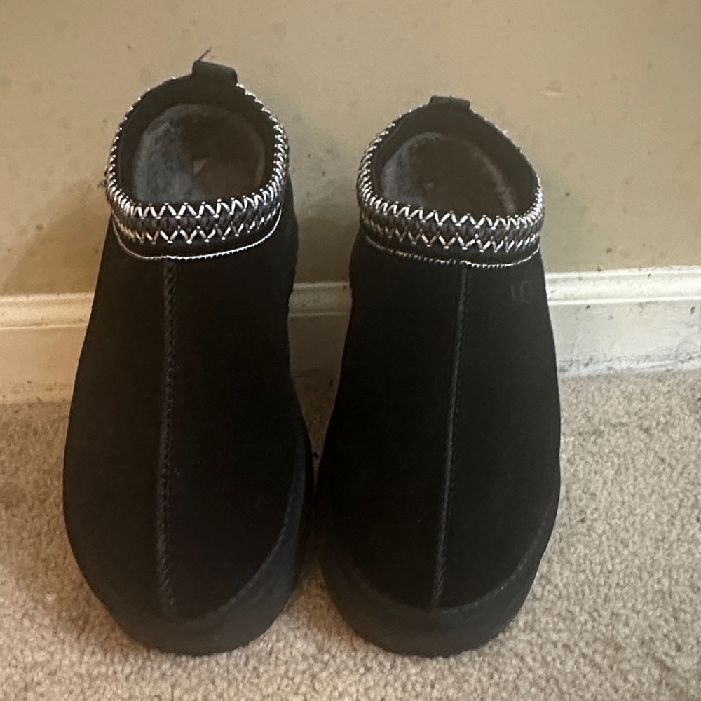 UGG Tasman Platform Slipper (Gently Worn)